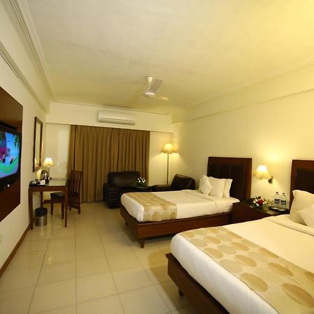 Renest Gandhidham Hotel Exterior photo